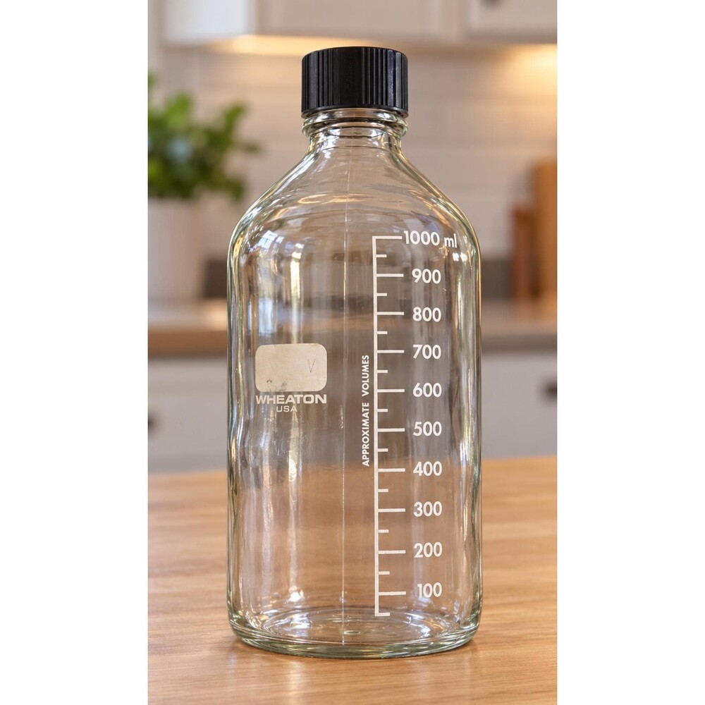 Wheaton 1000 mL clear glass graduated media bottle